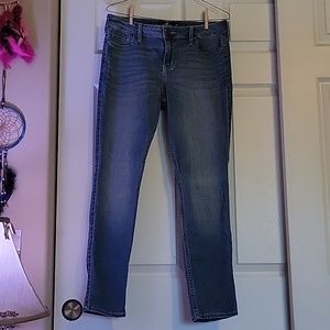 Hollister Mis-Rise Super Skinny Classic Strech Size 11/30 L 28